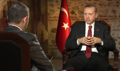 L’organe des Frères musulmans Al-Jazeera vole au secours du naufragé Erdogan